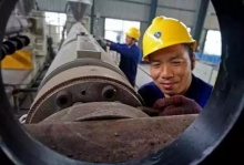 厲害,這位技術狂!他用"鋼渣治廢氣,廢渣治廢地"!